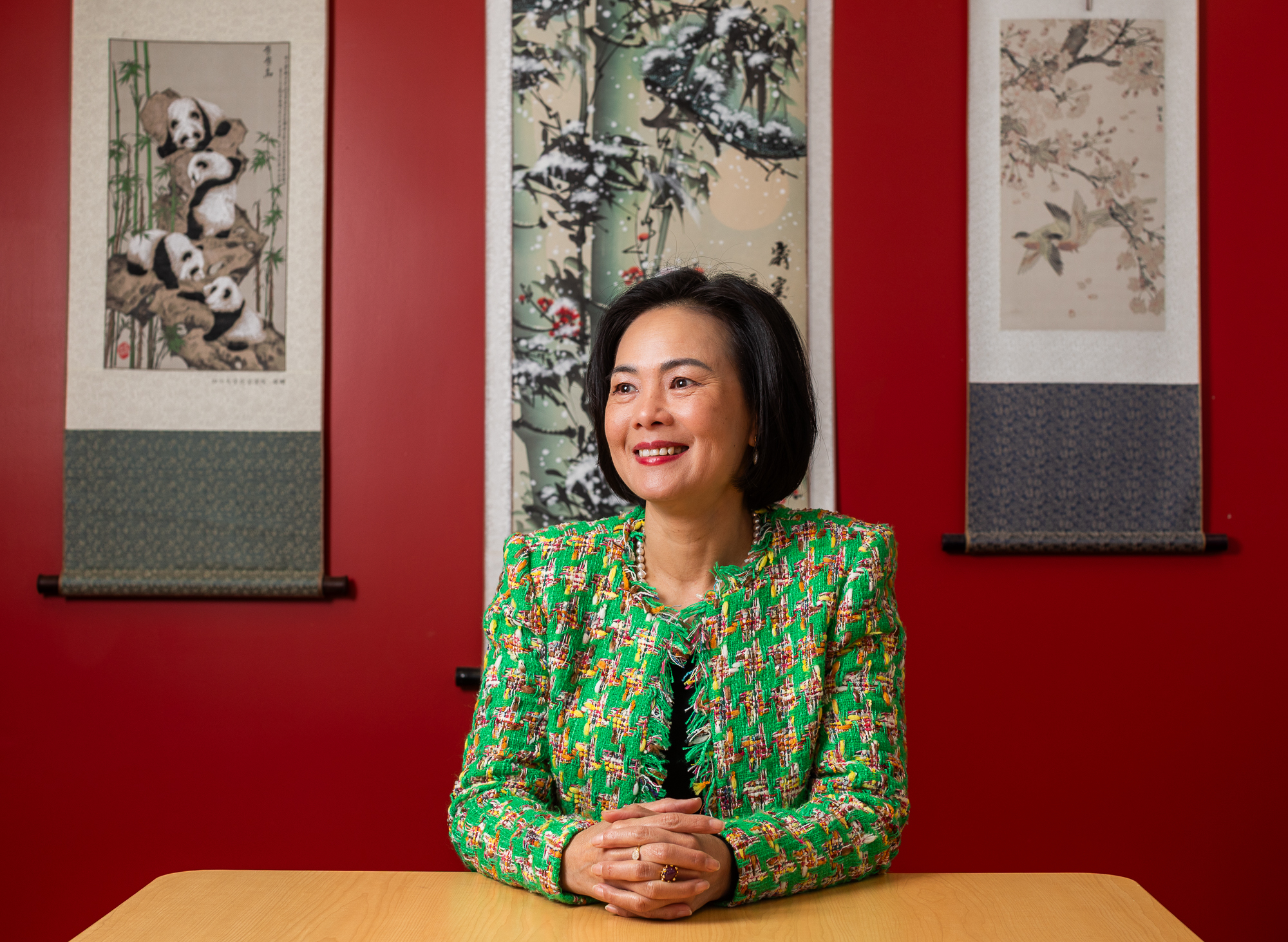 Professor Thuc-Quyen Nguyen Headshot