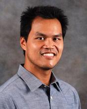 Desmonthenes Morales Headshot